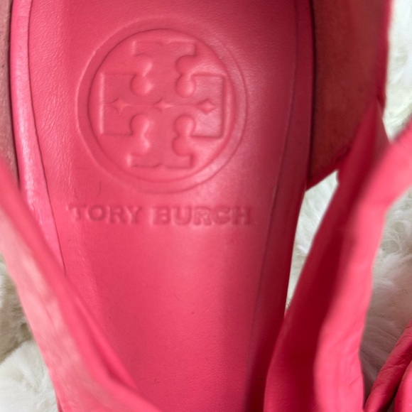 Tory Burch Pink Sandals with Elegant Straps - Picture 10 of 13